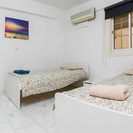 Martin 2 Bed *