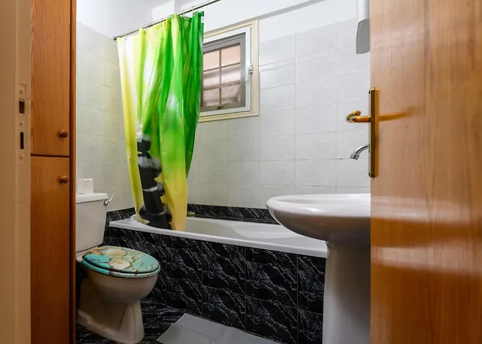 Martin 2 Bed Appartement *